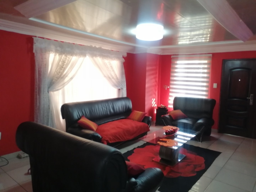 3 Bedroom Property for Sale in Mabopane Unit X North West